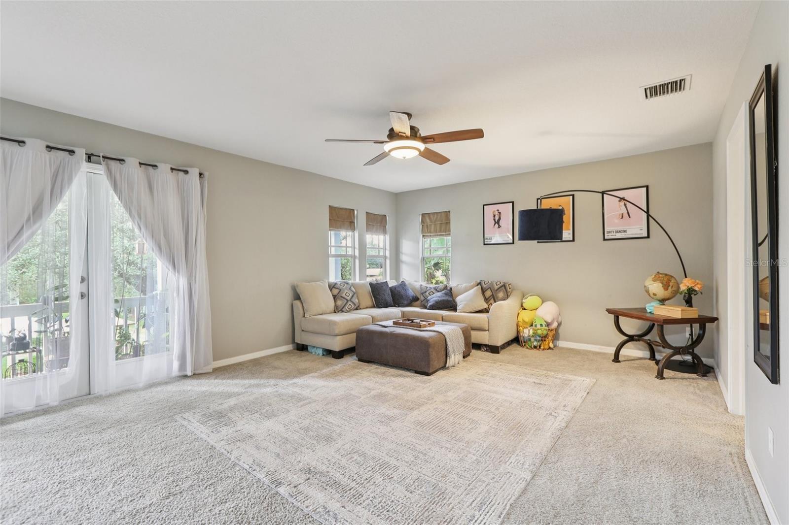 Listing photo id 20 for 210 Arbor Shade Court