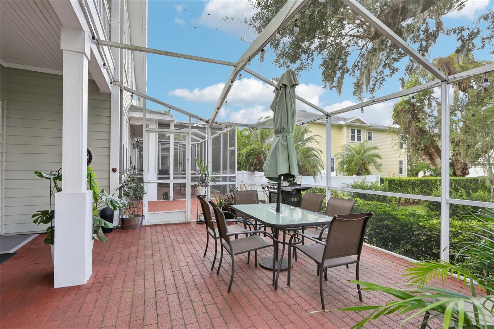 Listing photo id 53 for 210 Arbor Shade Court