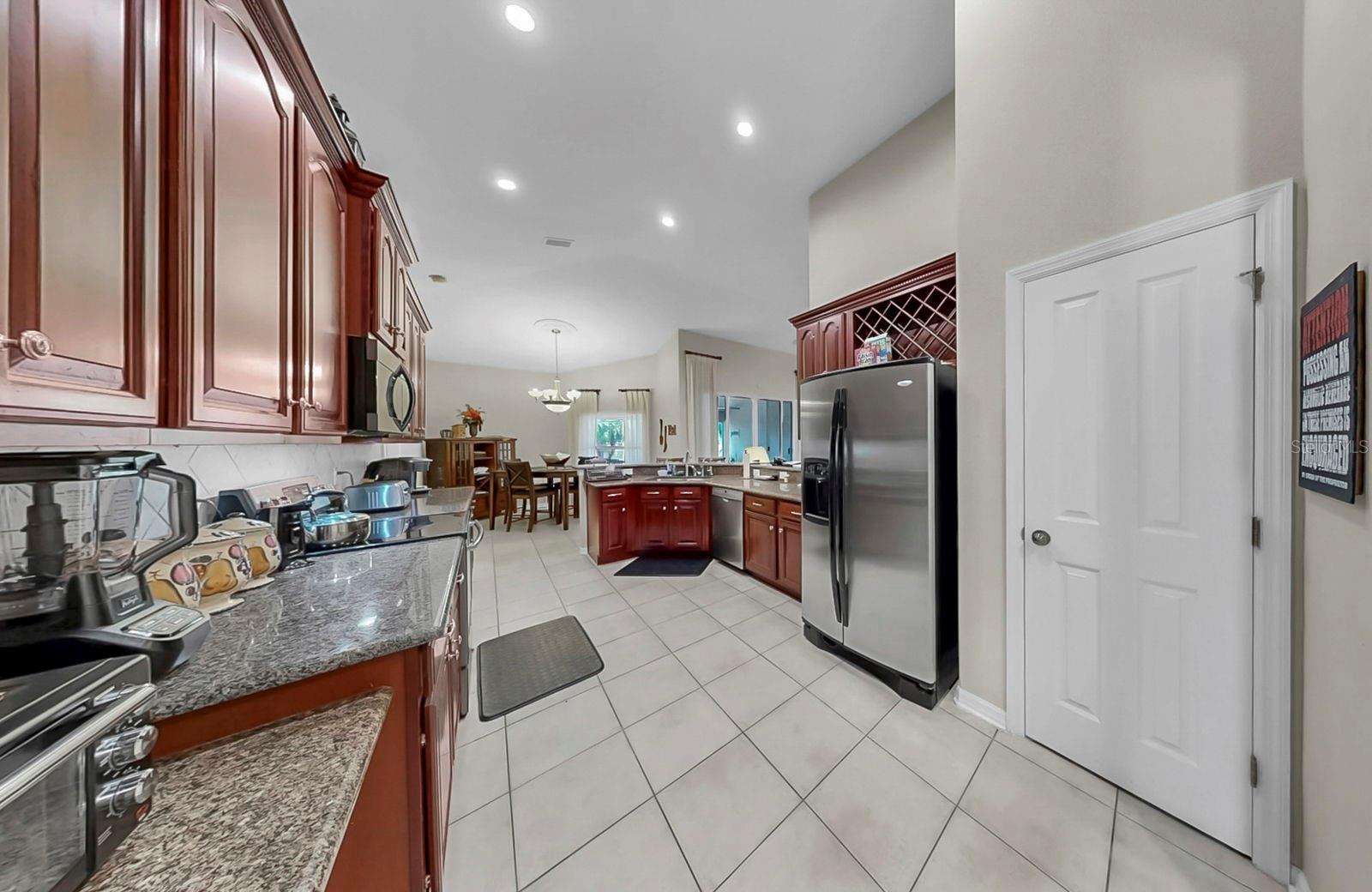 Image 15 of 58 For 6921 Runner Oak Drive