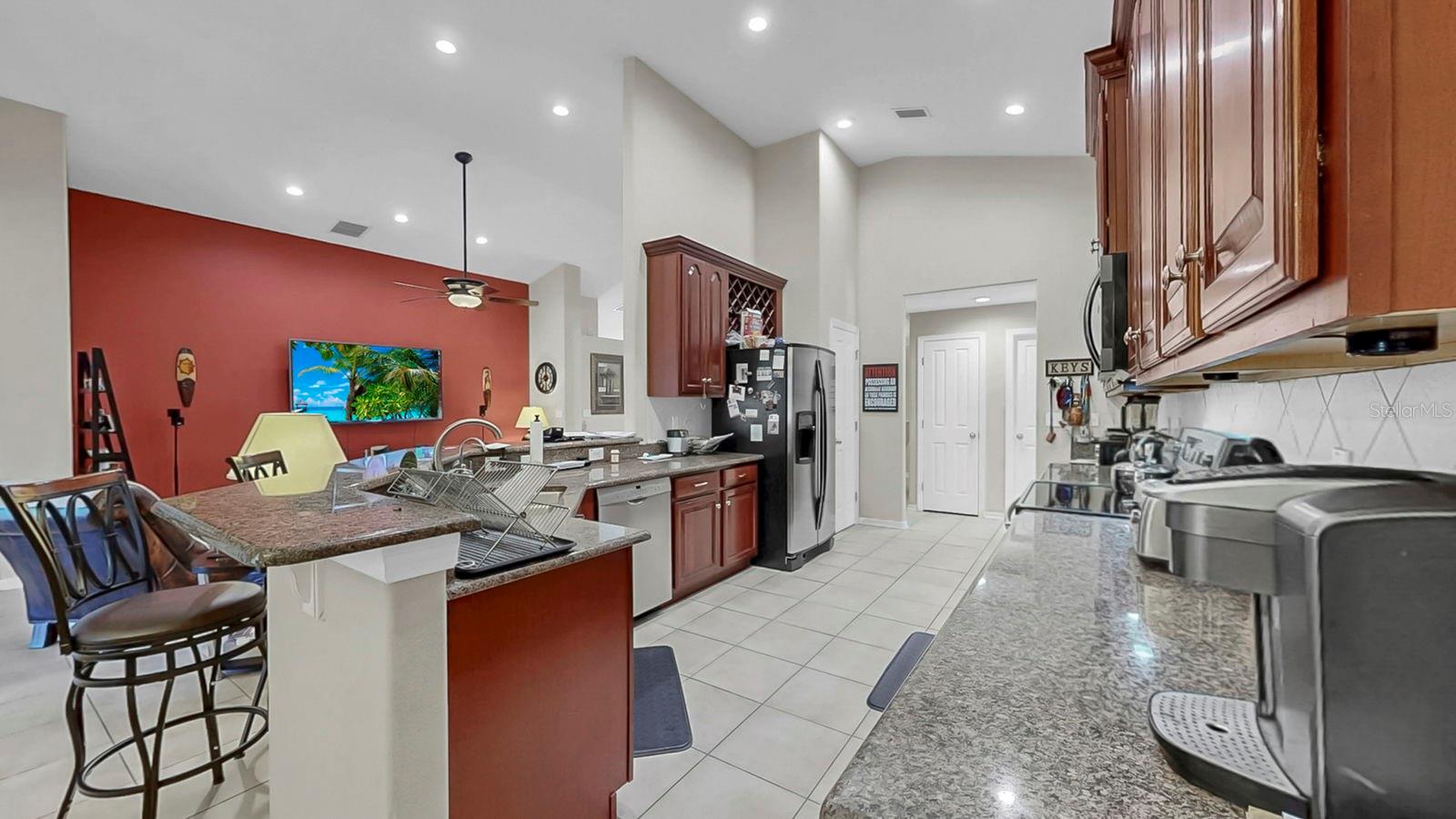 Image 40 of 58 For 6921 Runner Oak Drive