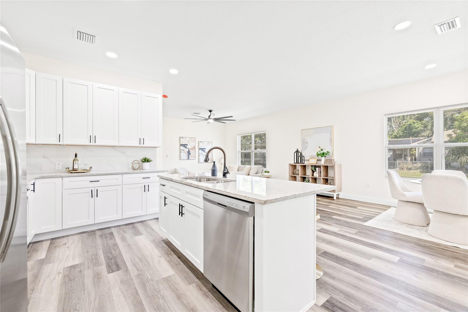Image 10 of 49 For 1901 31st Street S