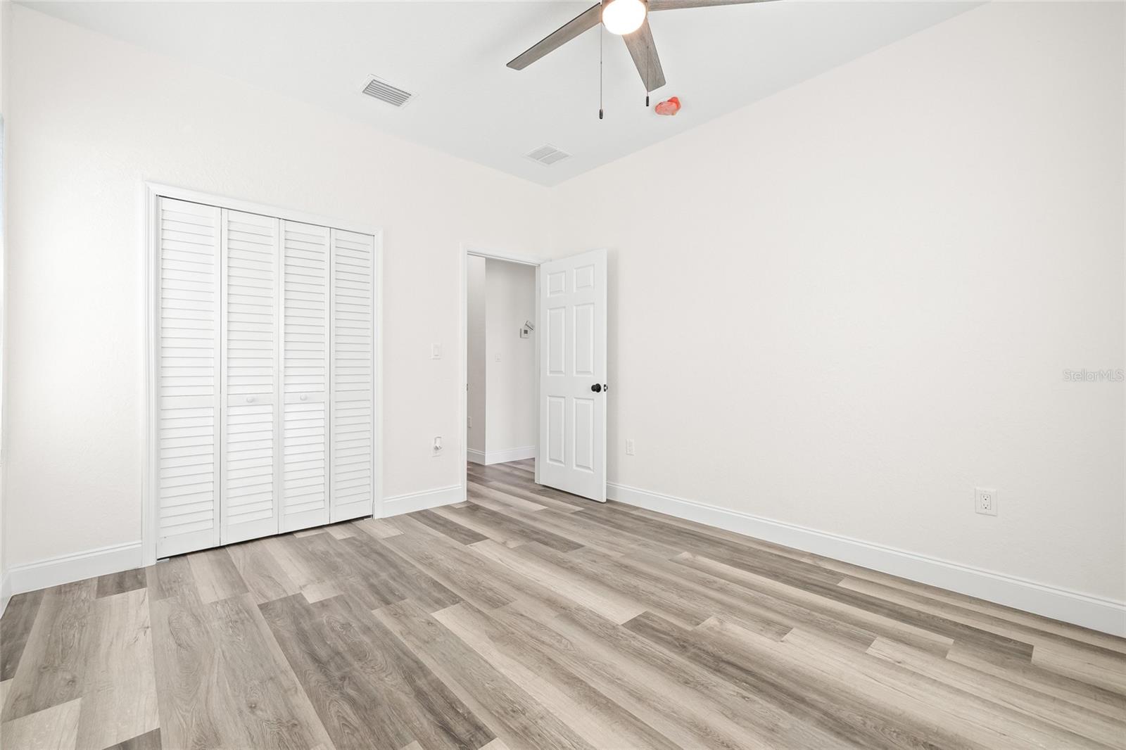 Image 25 of 49 For 1901 31st Street S
