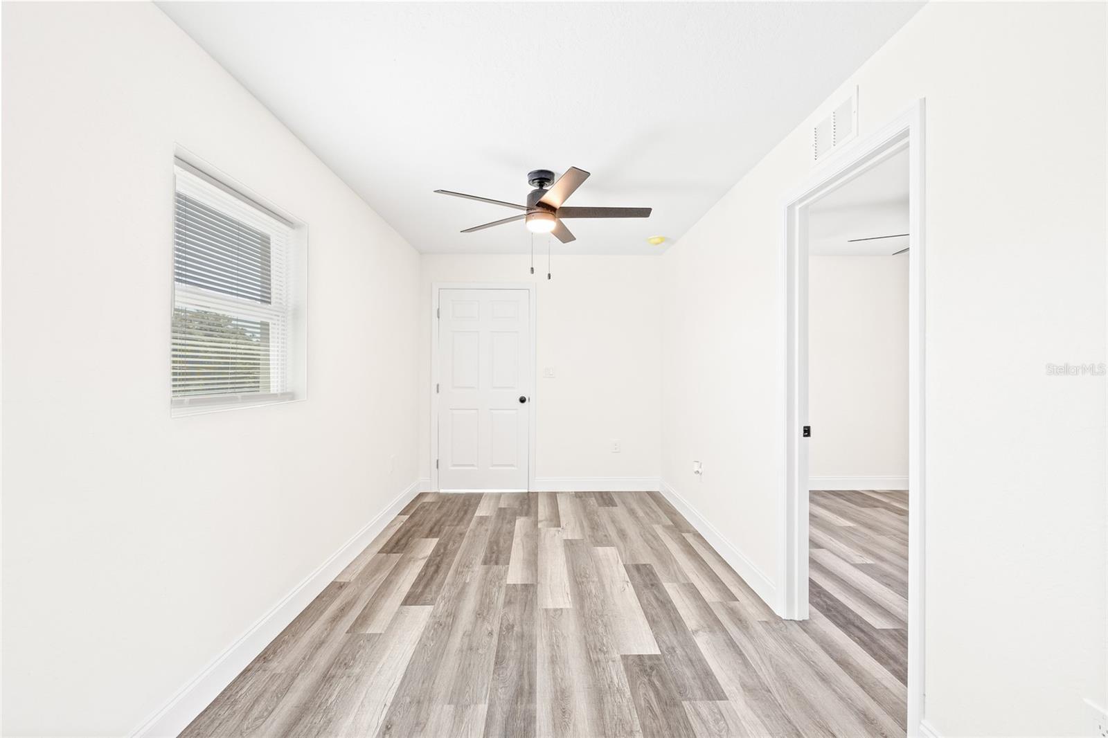Image 34 of 49 For 1901 31st Street S