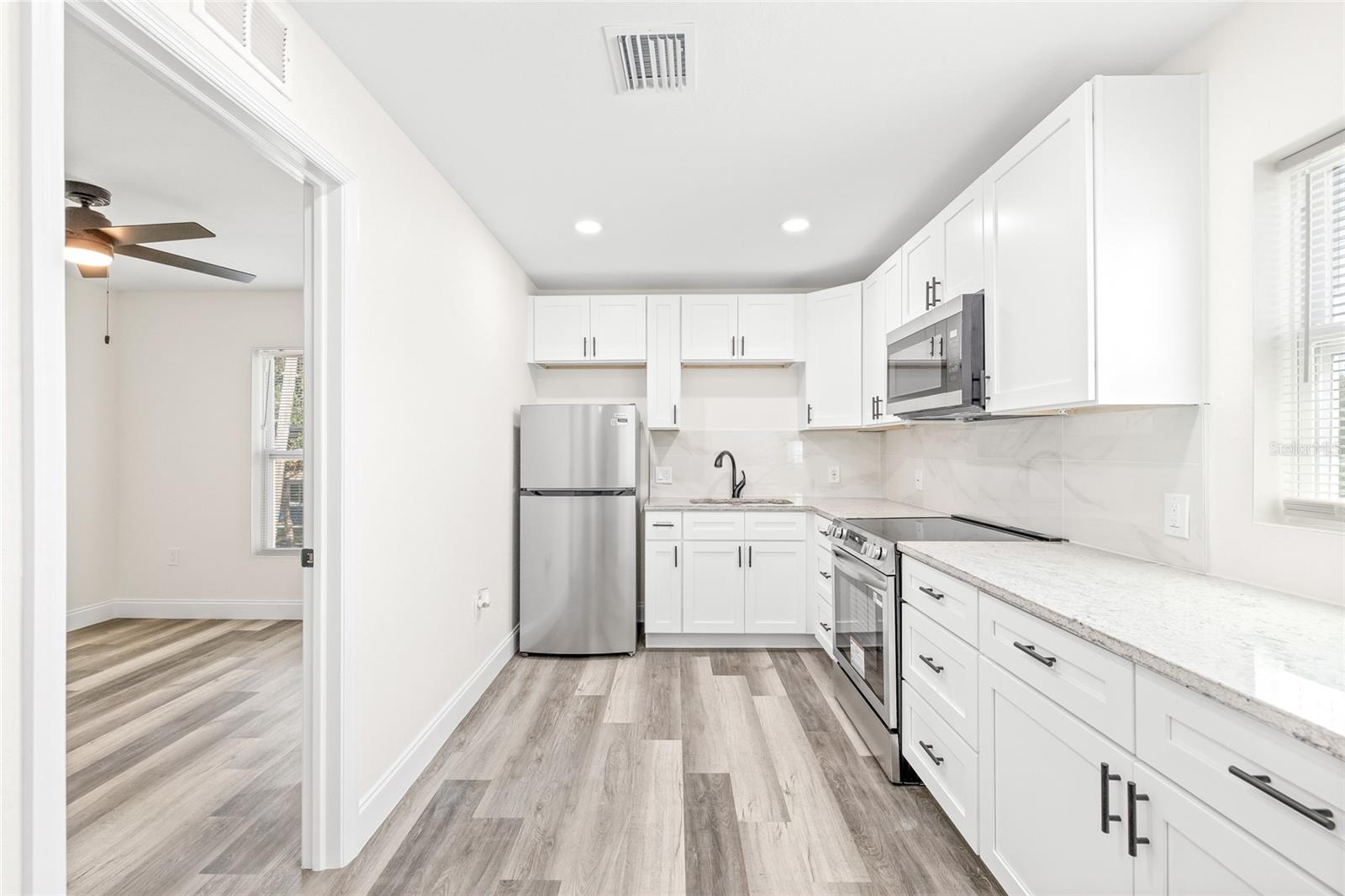 Image 36 of 49 For 1901 31st Street S