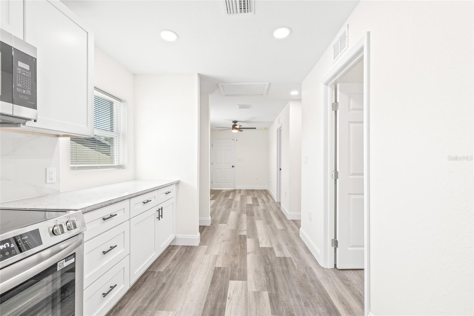 Image 38 of 49 For 1901 31st Street S
