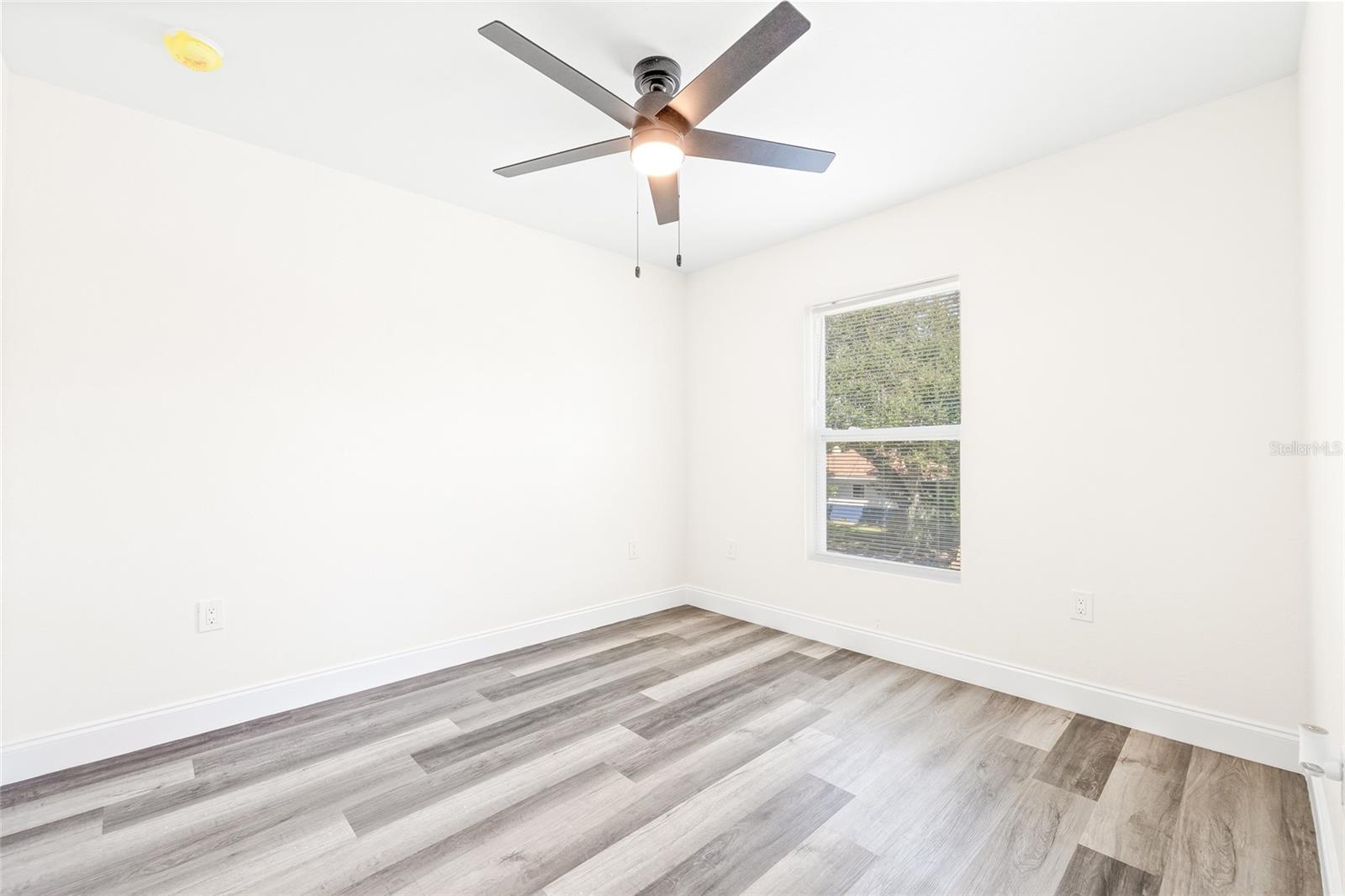 Image 43 of 49 For 1901 31st Street S