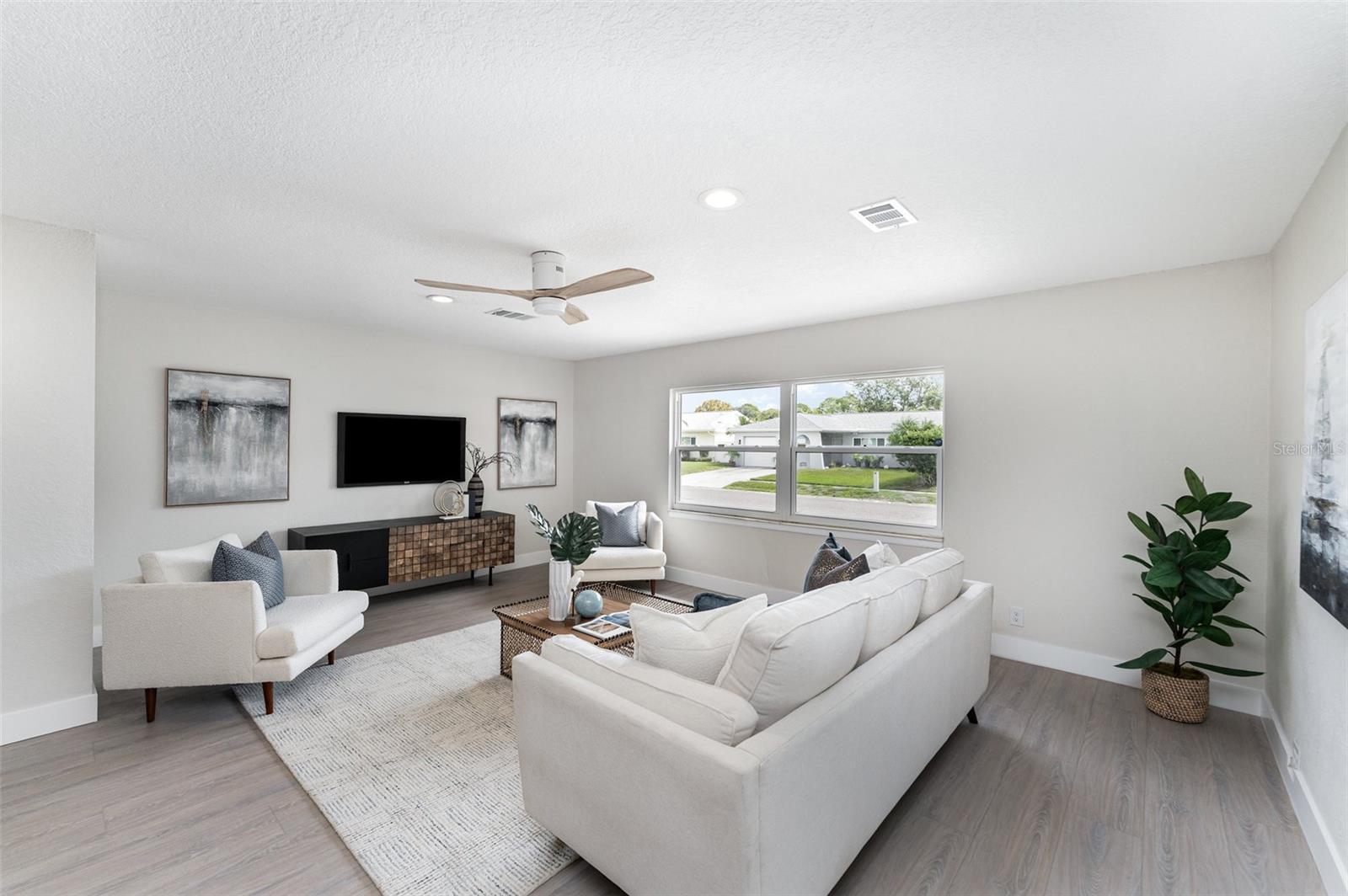 Image 3 of 38 For 12368 70th Street