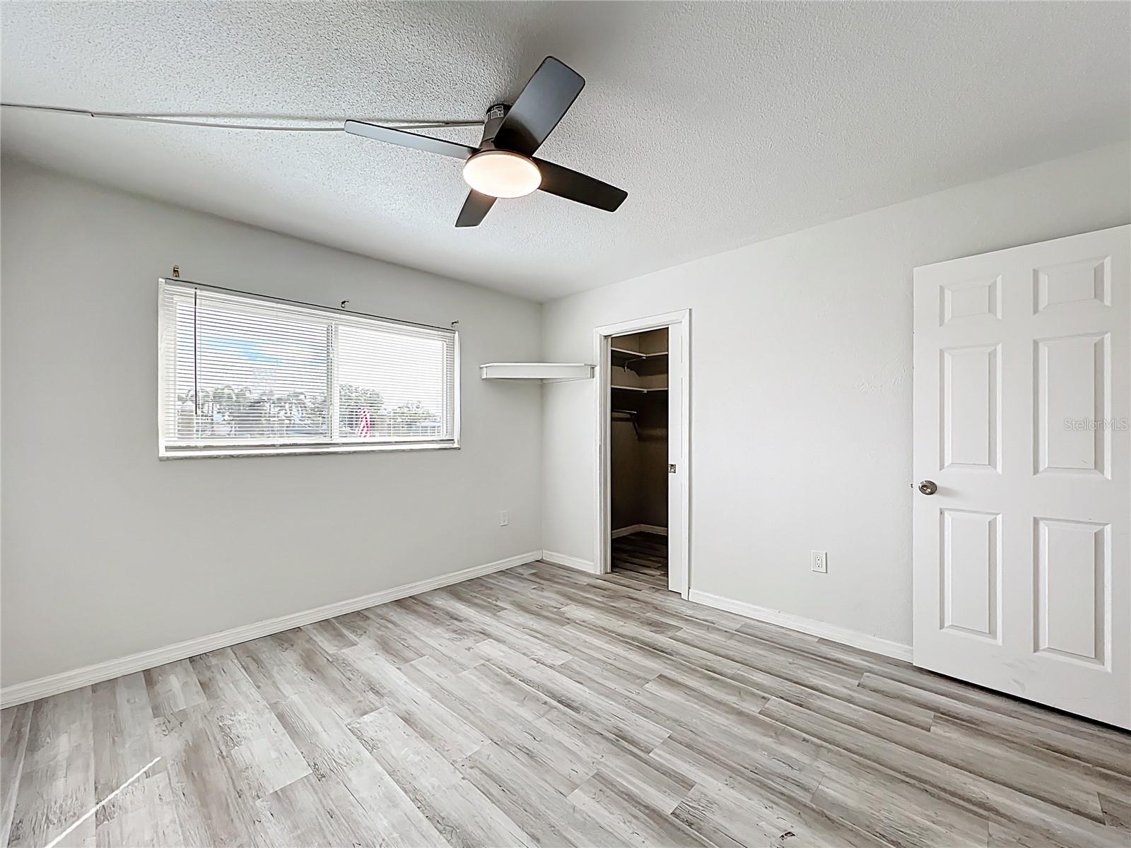 Image 21 of 32 For 11705 3rd Street E 3