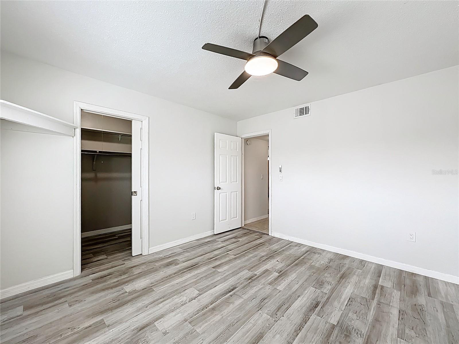 Image 23 of 32 For 11705 3rd Street E 3