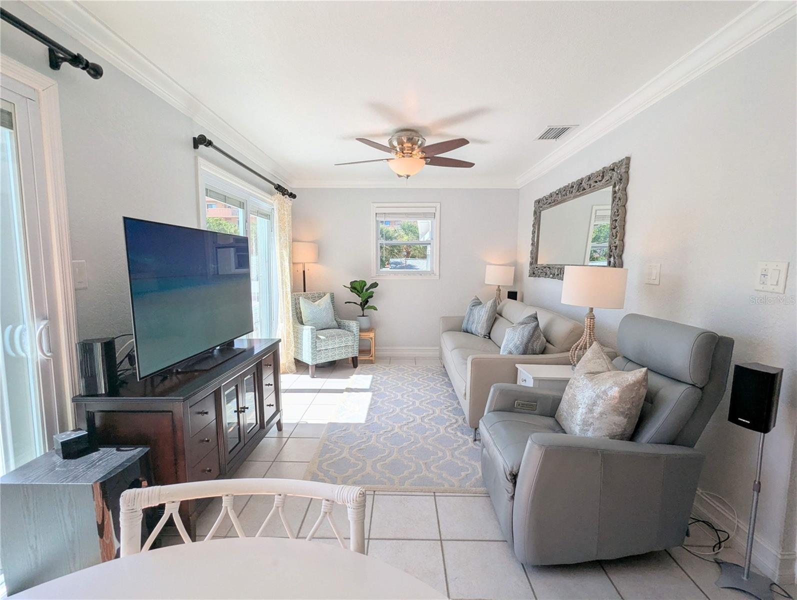 Image 12 of 15 For 960 Gulf Boulevard 1