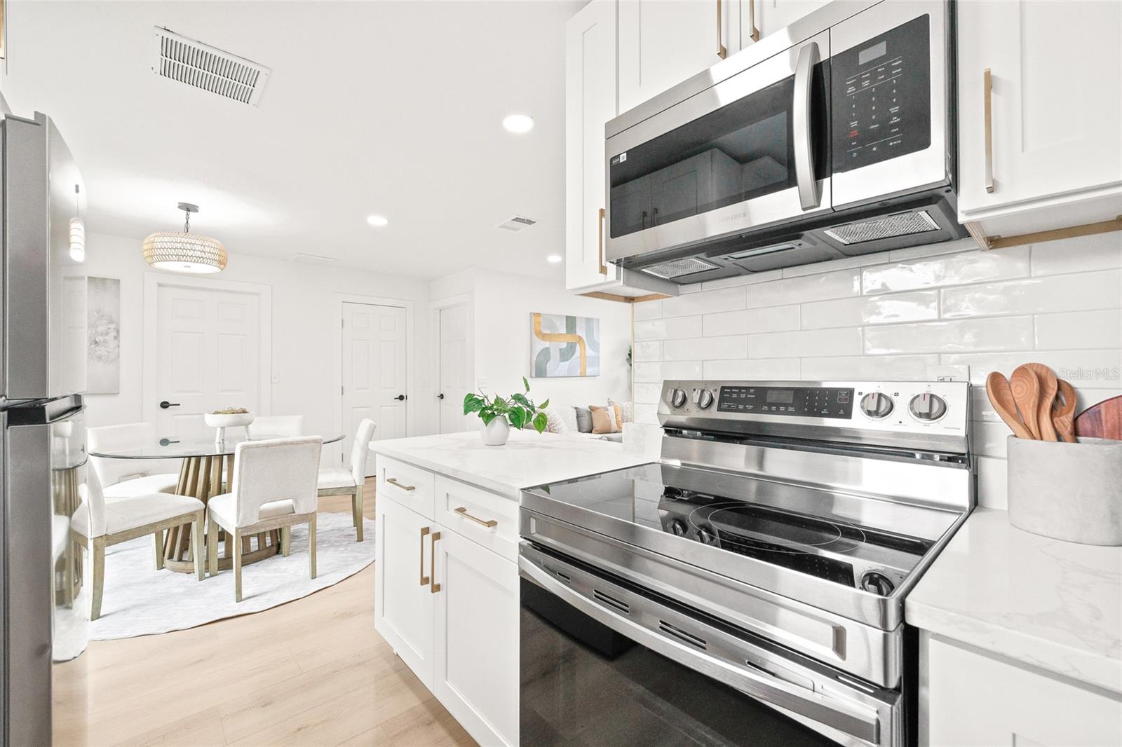 Image 10 of 34 For 10331 Basket Oak Drive