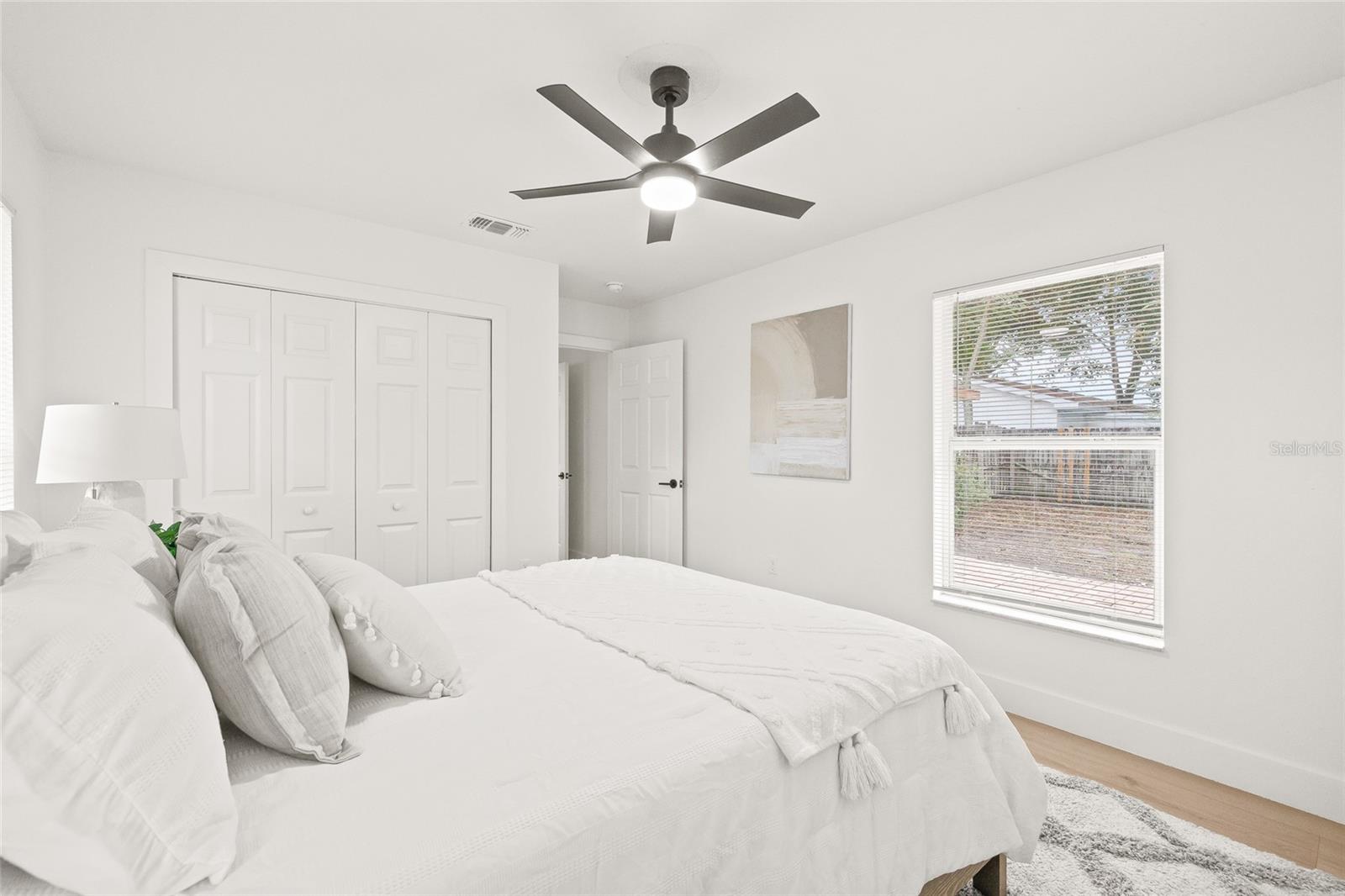 Image 17 of 34 For 10331 Basket Oak Drive