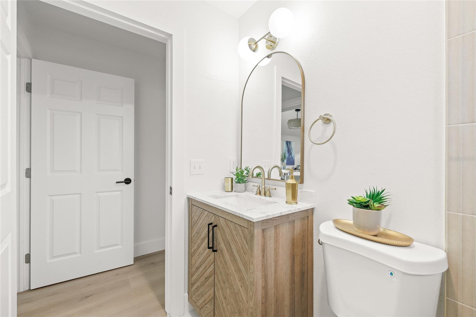 Image 19 of 34 For 10331 Basket Oak Drive