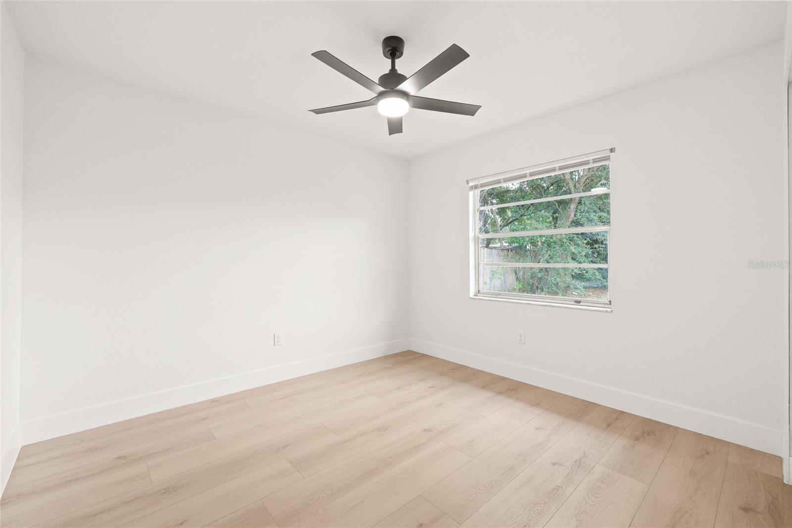 Image 20 of 34 For 10331 Basket Oak Drive