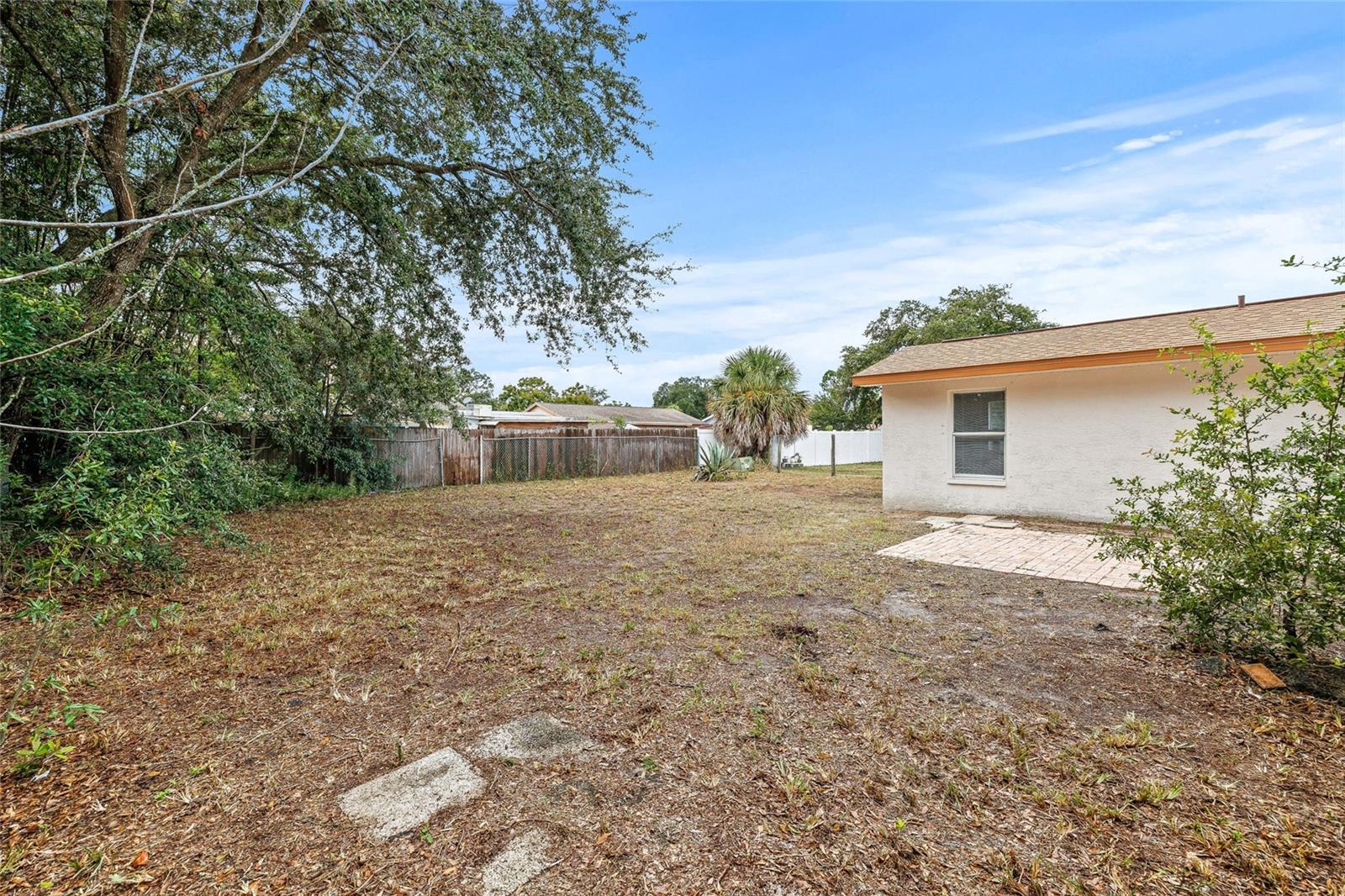 Image 28 of 34 For 10331 Basket Oak Drive