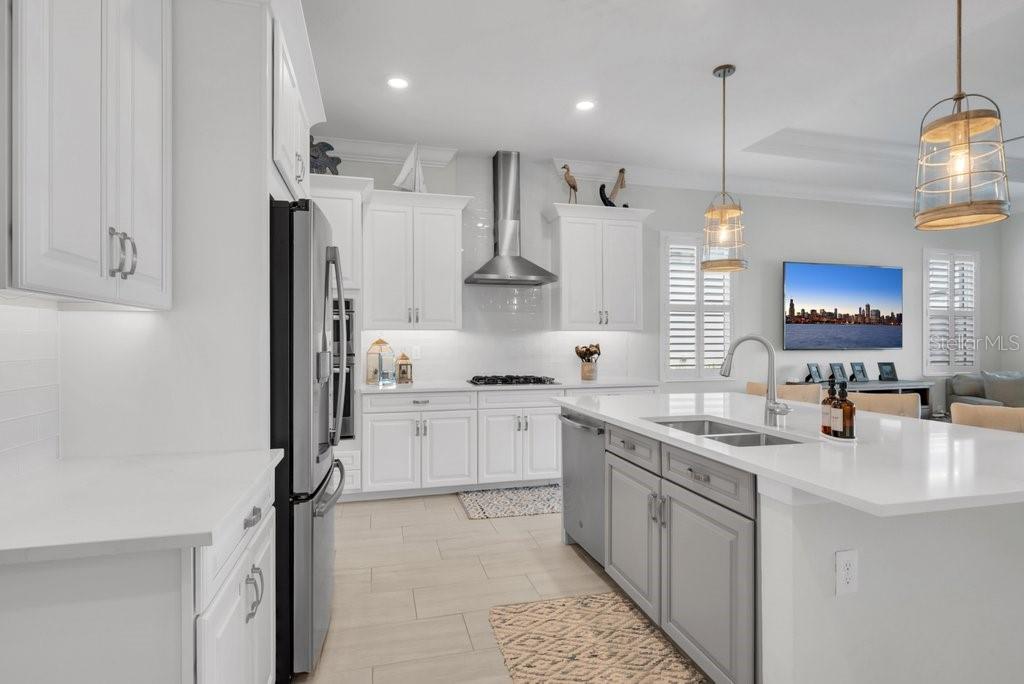 Image 12 of 84 For 710 16th Avenue E