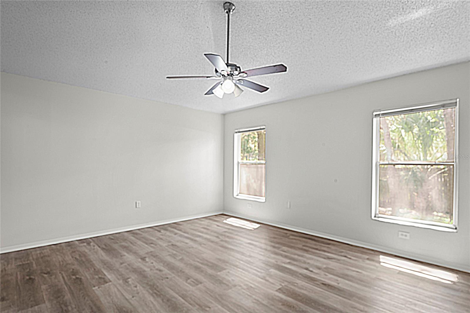 Image 10 of 26 For 11829 Kestrel Drive