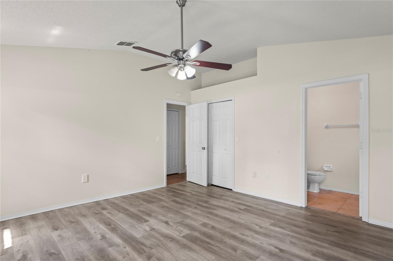 Image 11 of 26 For 11829 Kestrel Drive