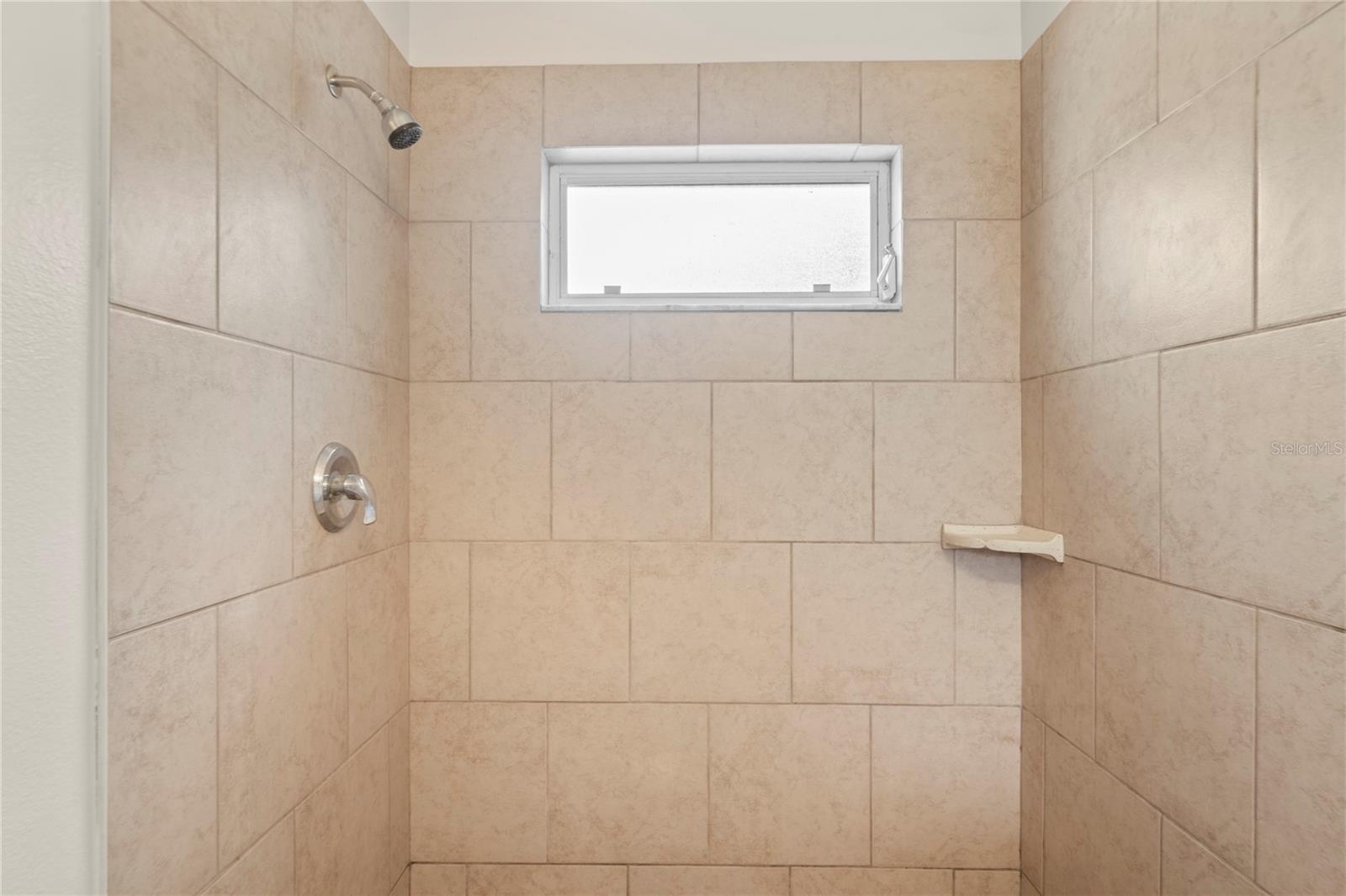 Image 14 of 26 For 11829 Kestrel Drive