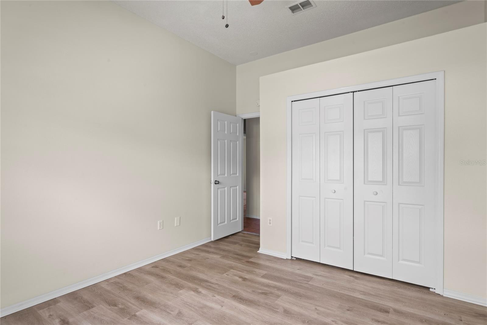 Image 16 of 26 For 11829 Kestrel Drive