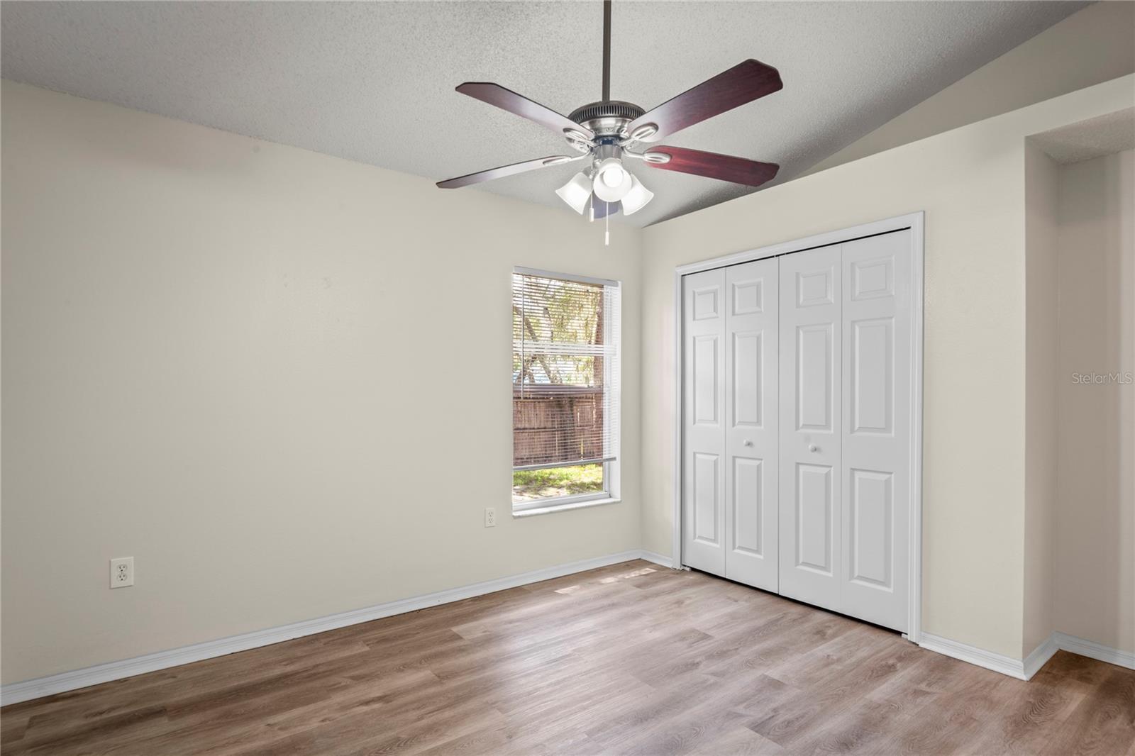 Image 20 of 26 For 11829 Kestrel Drive