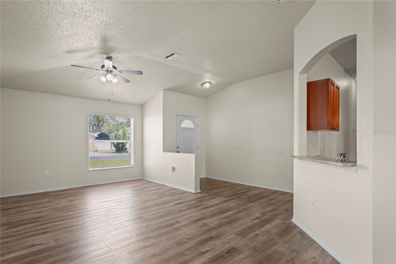 Image 3 of 26 For 11829 Kestrel Drive