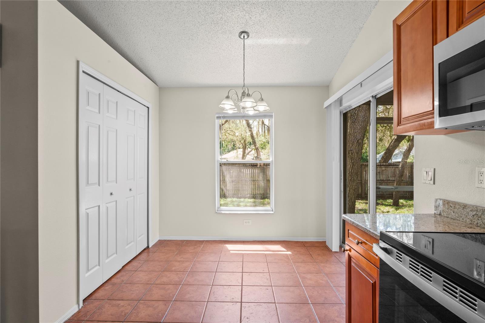 Image 8 of 26 For 11829 Kestrel Drive
