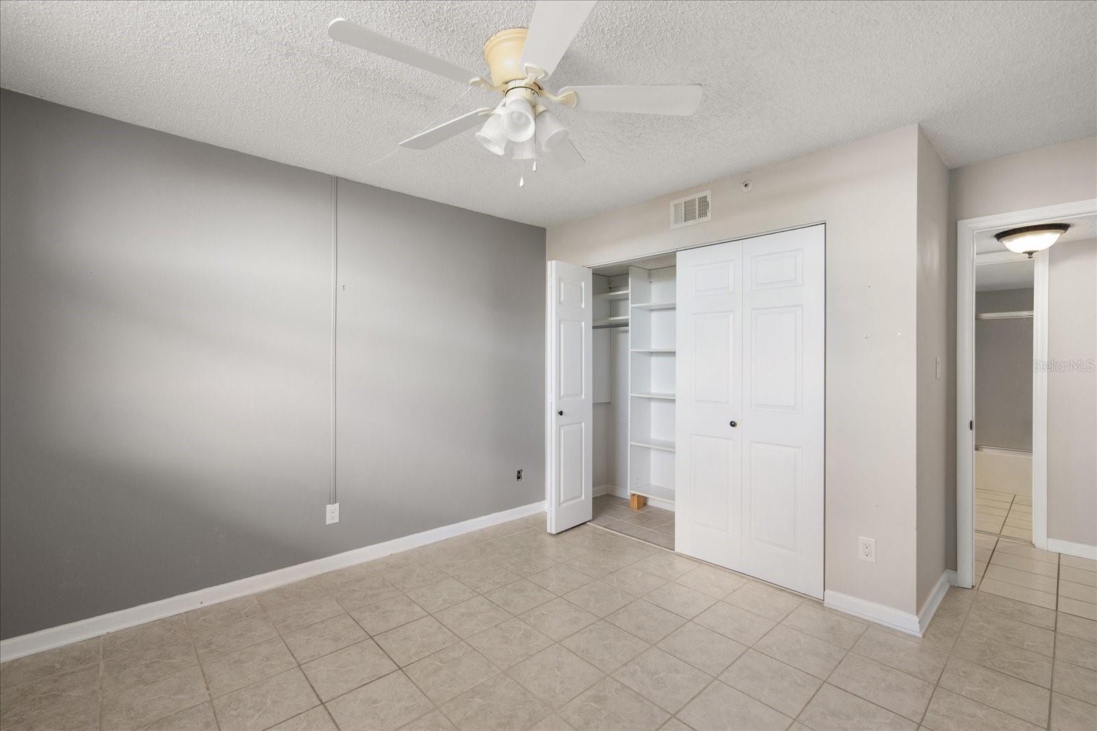 Image 30 of 42 For 18201 Gulf Boulevard 401