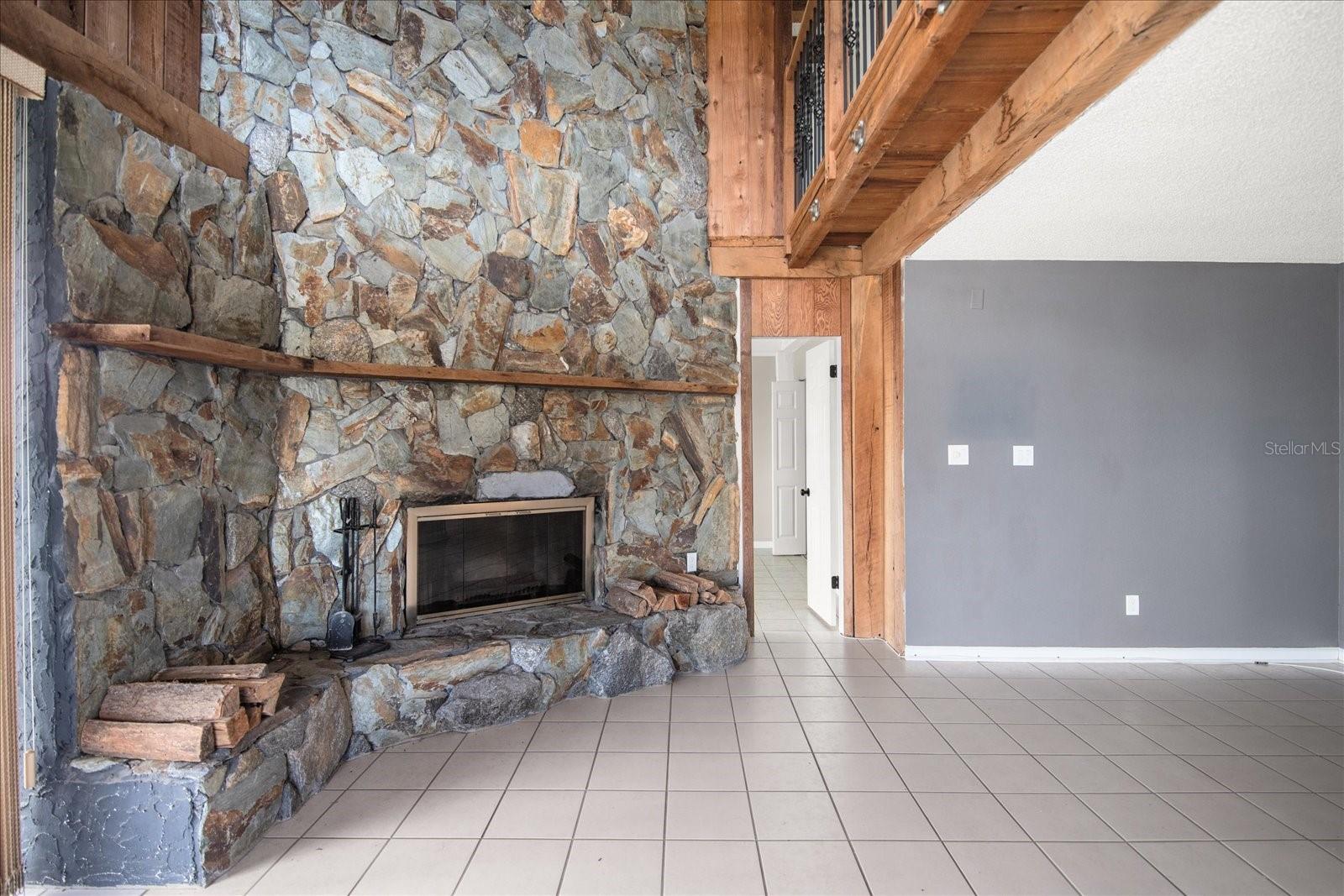 Image 4 of 42 For 18201 Gulf Boulevard 401