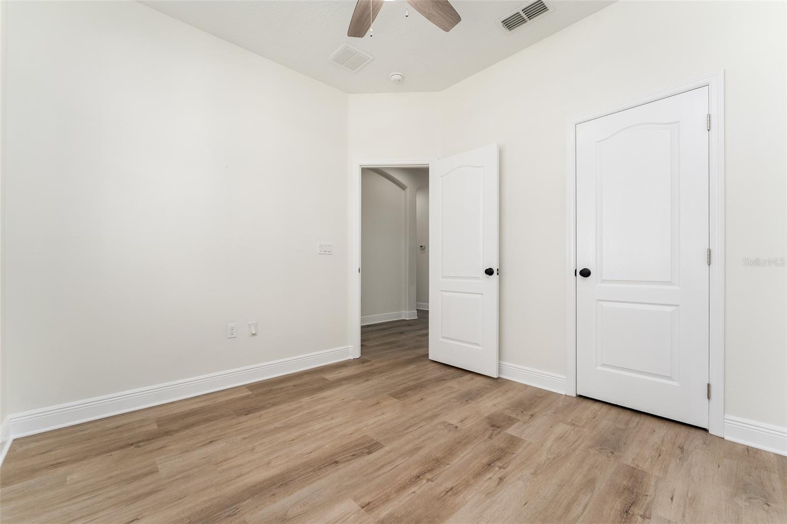 Image 16 of 29 For 7508 Trask Street