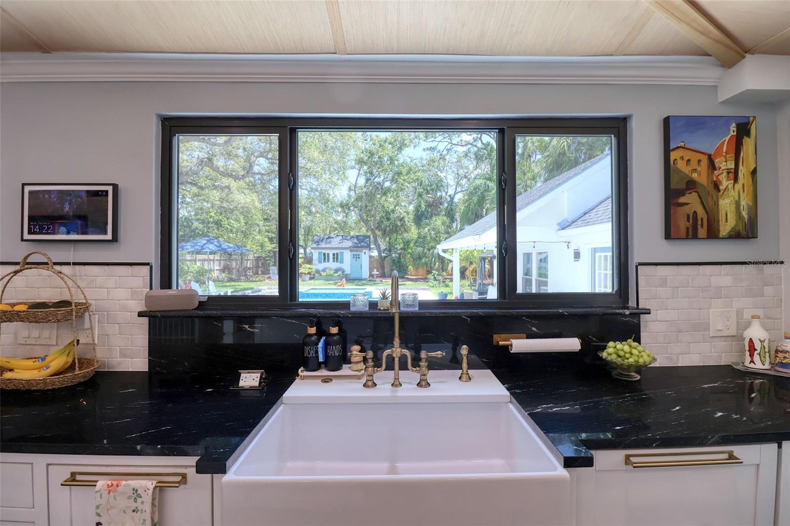 Image 19 of 94 For 225 President Street