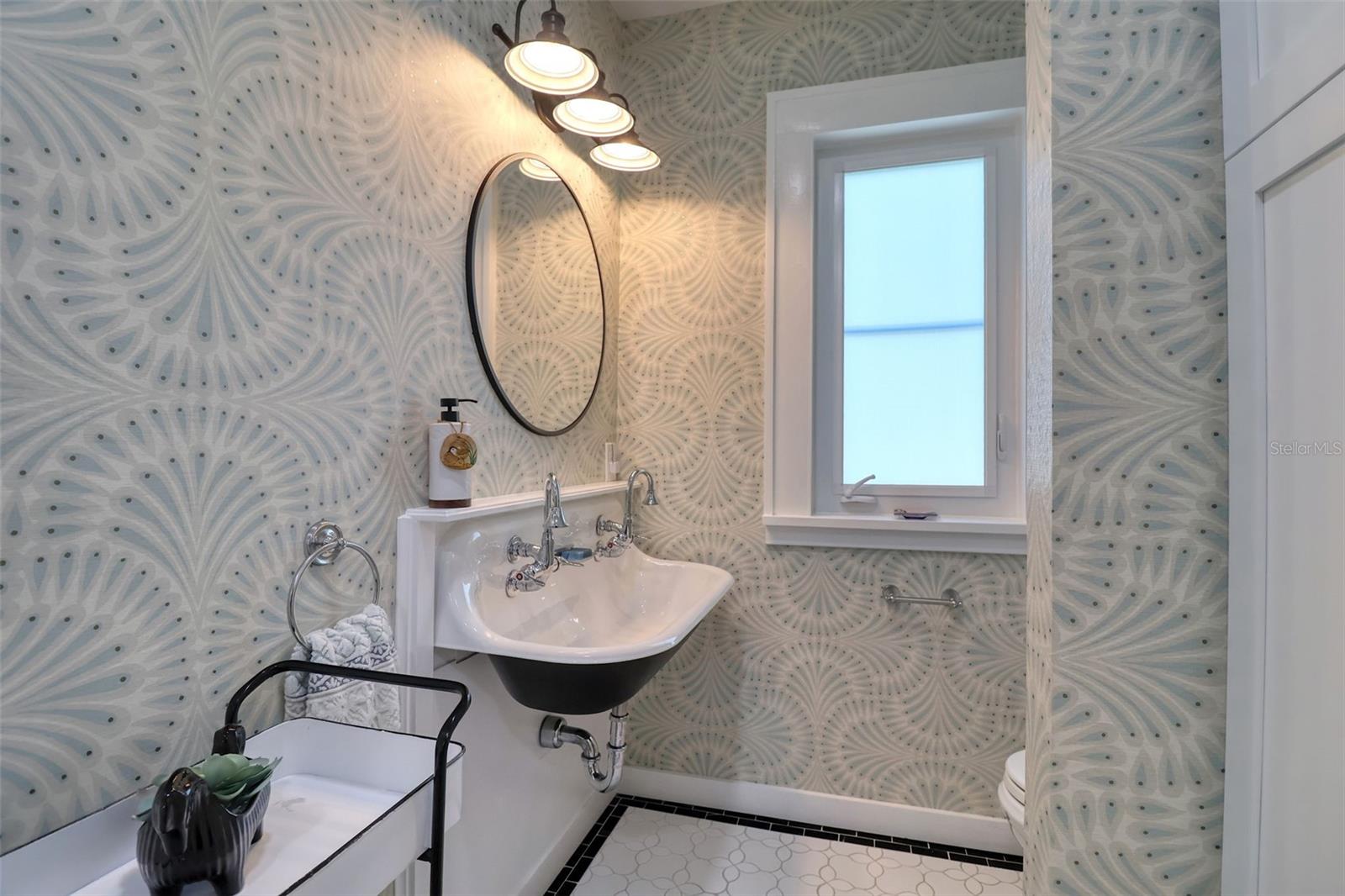 Image 33 of 94 For 225 President Street