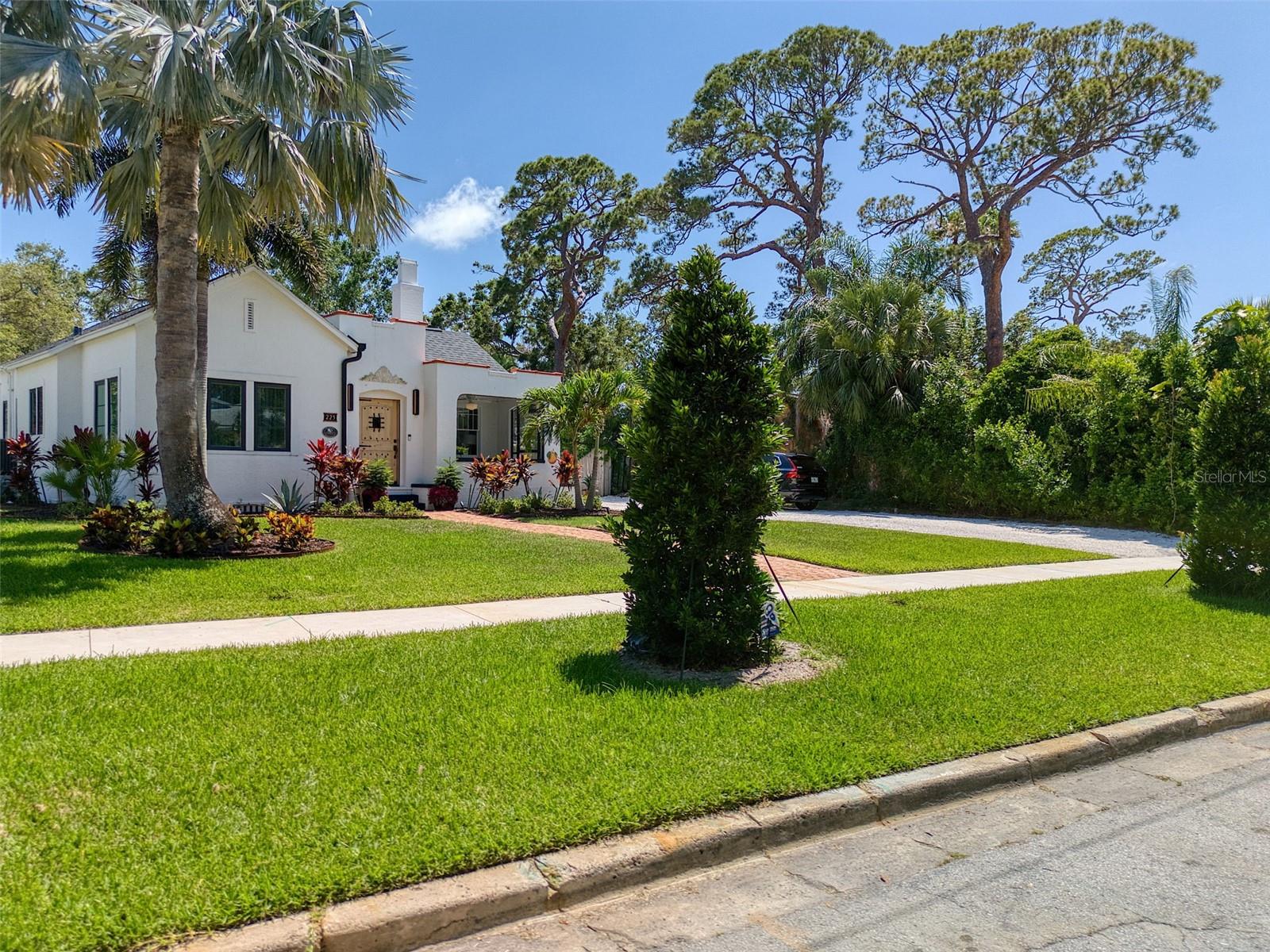 Image 81 of 94 For 225 President Street