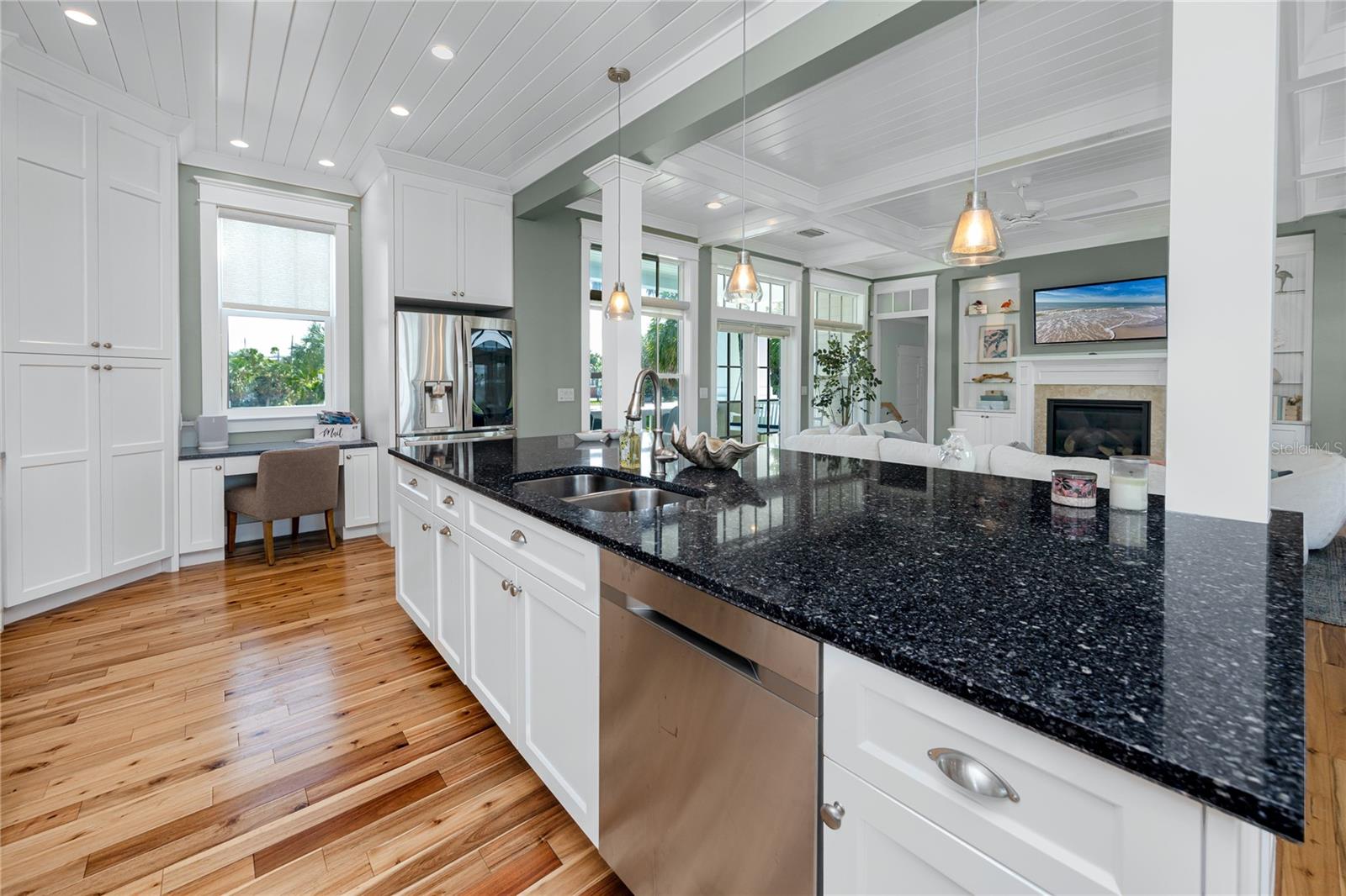 Image 14 of 72 For 107 10th Avenue