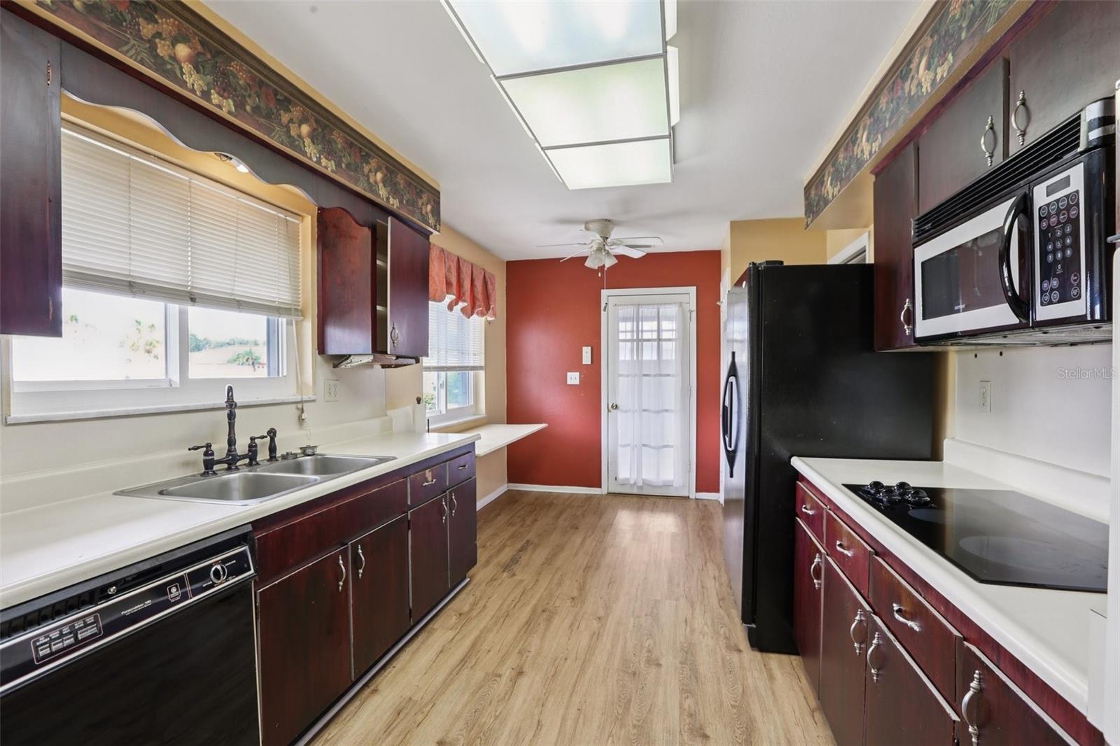 Image 12 of 54 For 1815 Allegheny Drive