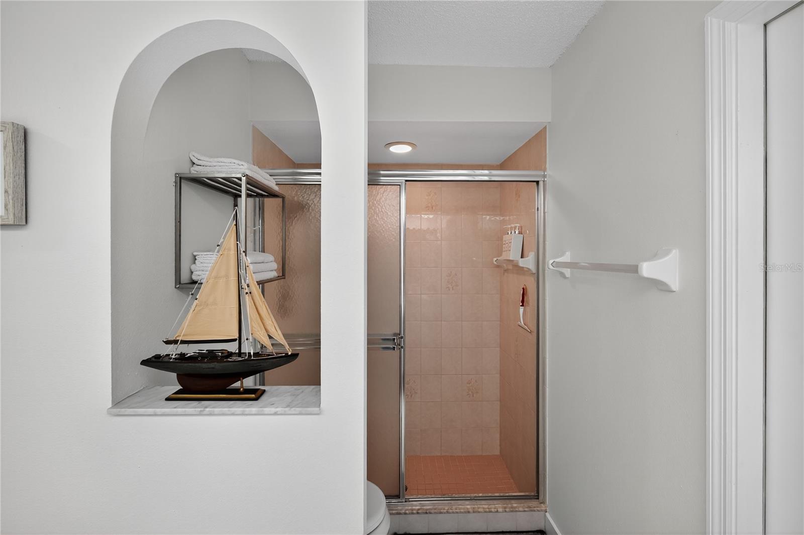 Image 22 of 30 For 8959 Hernando Way