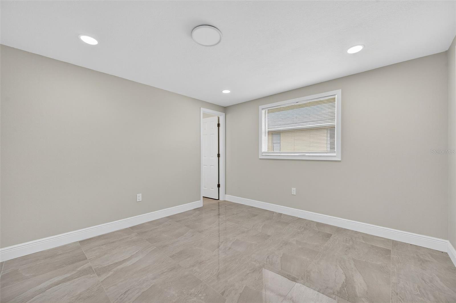 Image 15 of 26 For 4929 Docner Street