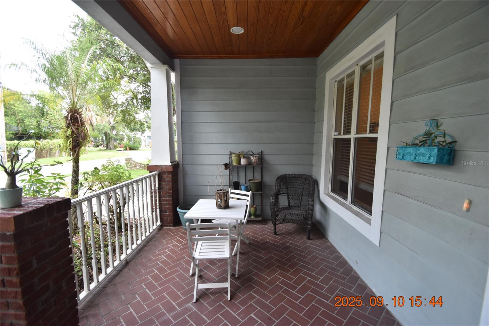 Image 3 of 55 For 2804 Munro Street
