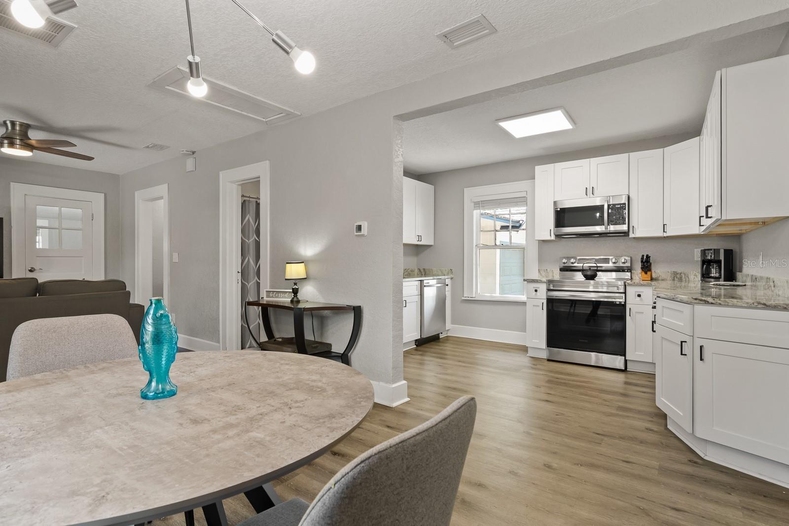 Image 12 of 45 For 216 29th Street S