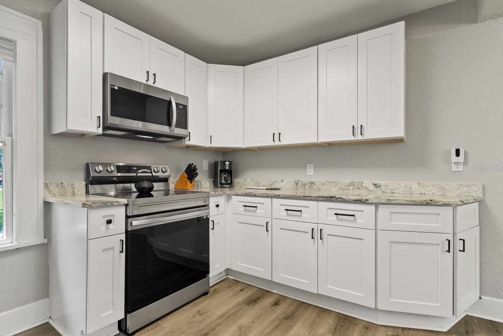 Image 17 of 45 For 216 29th Street S