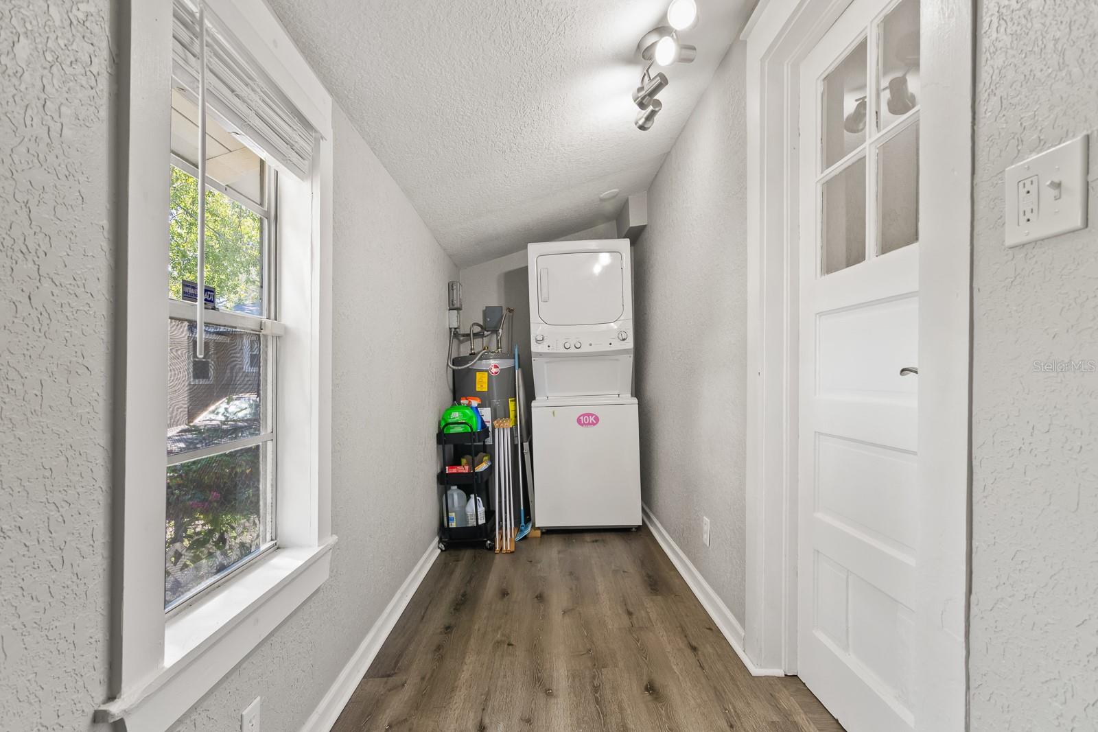 Image 33 of 45 For 216 29th Street S