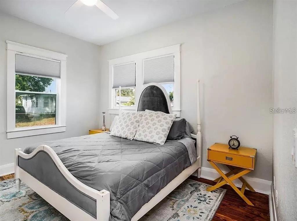 Listing photo id 19 for 2131 Cypress Street