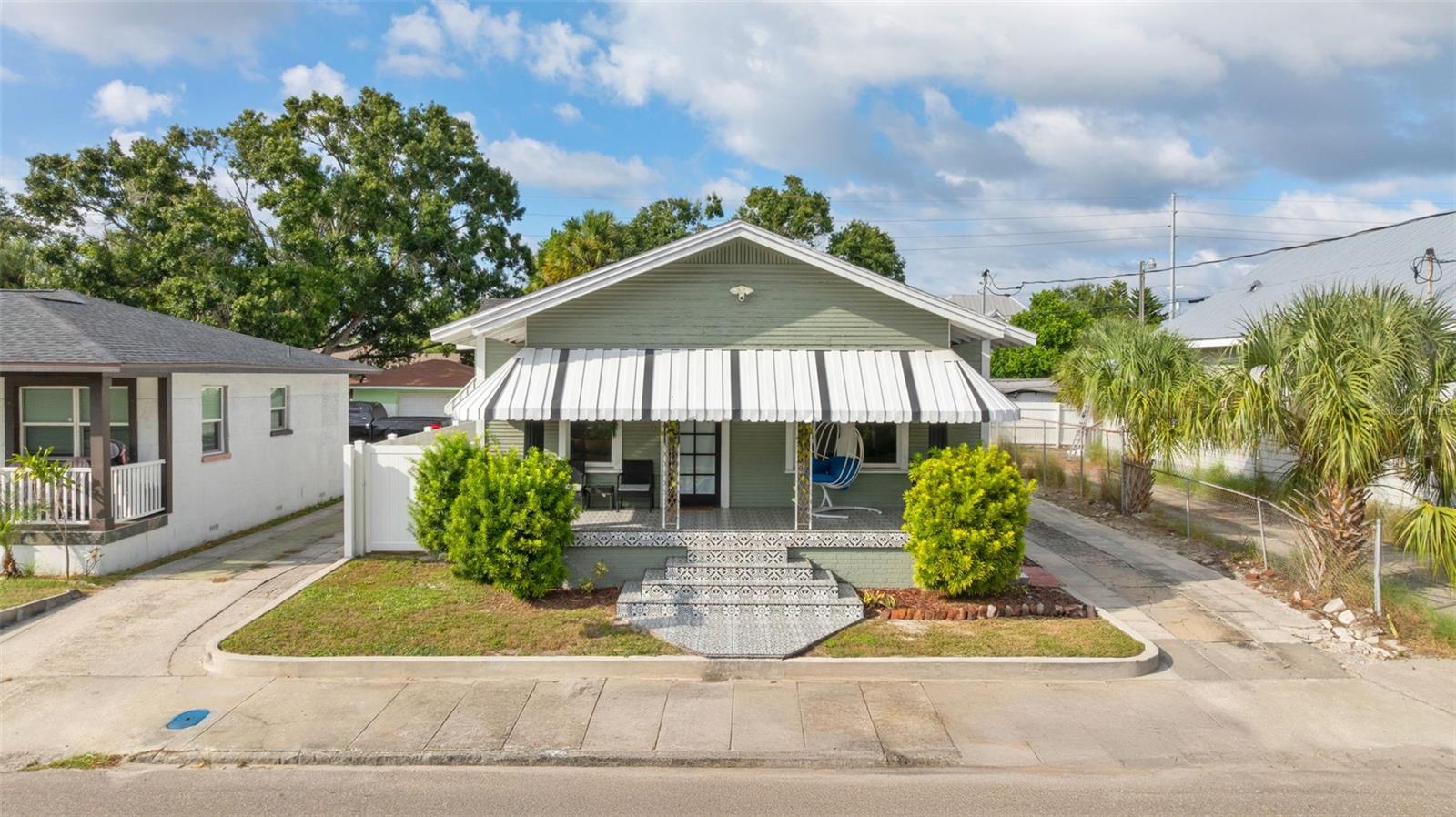 Image 31 of 36 For 2131 Cypress Street