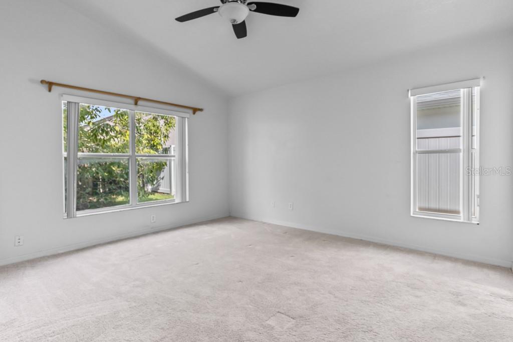 Listing photo id 12 for 12227 Coldstream Lane