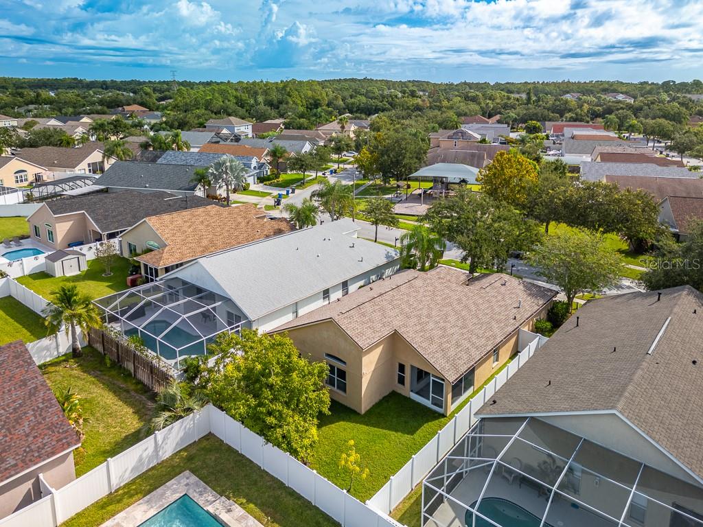 Listing photo id 25 for 12227 Coldstream Lane