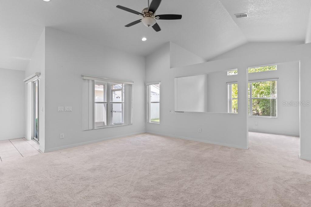Listing photo id 2 for 12227 Coldstream Lane