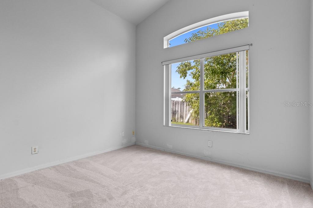 Listing photo id 3 for 12227 Coldstream Lane