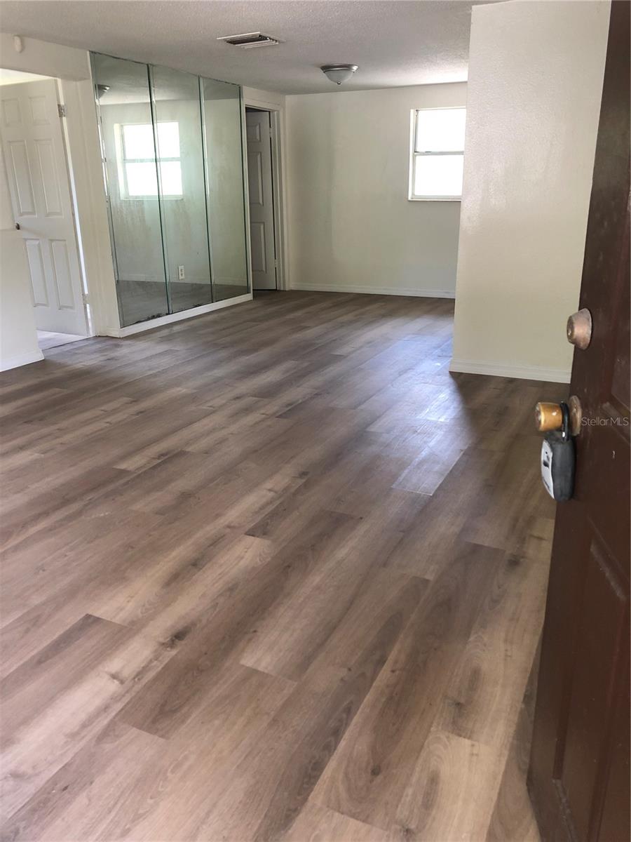 Image 12 of 24 For 5706 30th Avenue