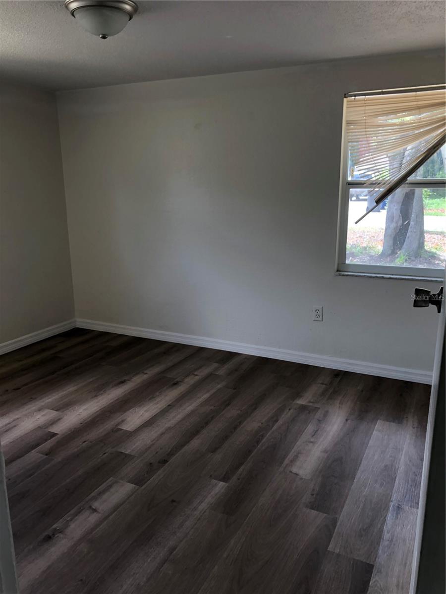 Image 18 of 24 For 5706 30th Avenue