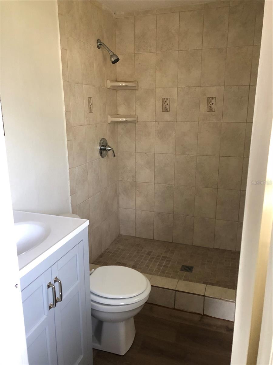 Image 21 of 24 For 5706 30th Avenue